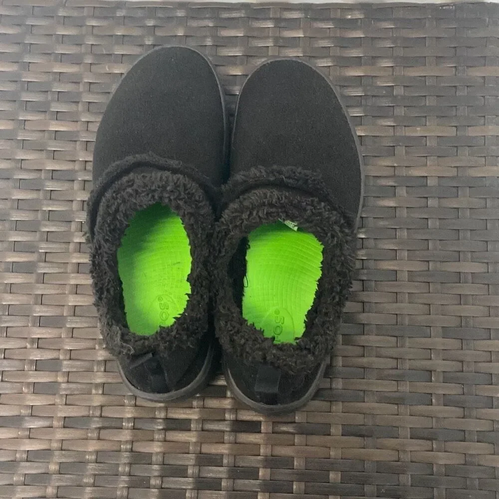 Oofos Oocoozie Mules  women’s size 10